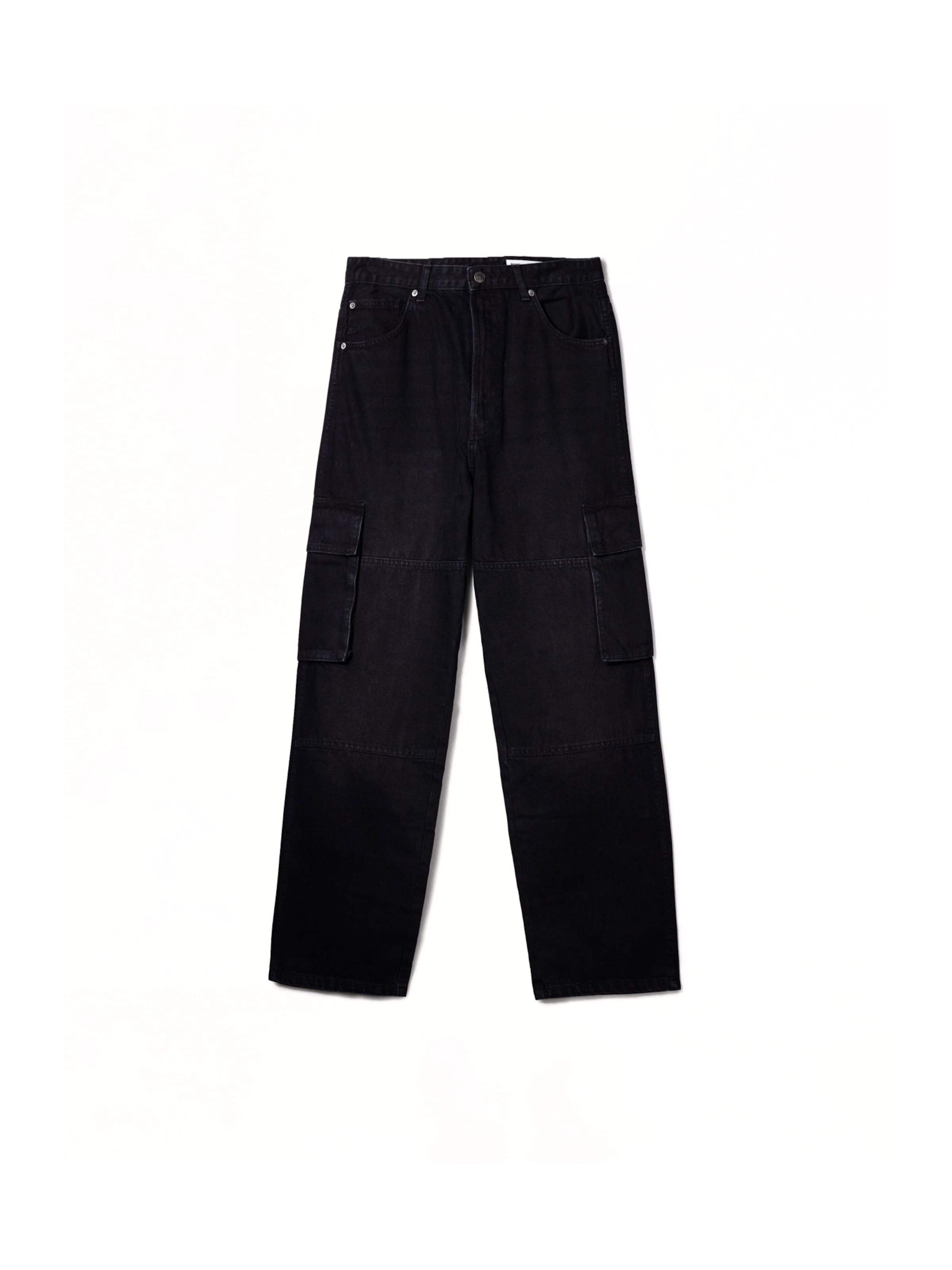 Jeans cargo di Bershka in nero: frontale