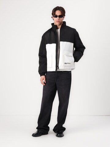 KARL LAGERFELD JEANS Prehodna jakna | črna barva
