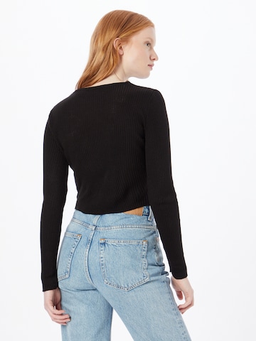 Trendyol Sweater in Black