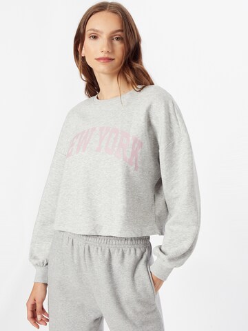 Sweat-shirt 'Spencer' ONLY en gris : devant