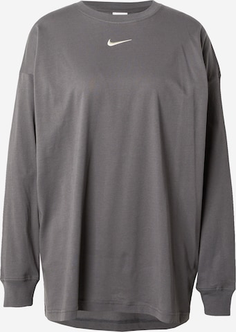 Nike Sportswear Shirt in Grau: predná strana