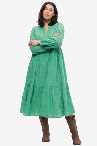 Studio Untold Dress in Green: front