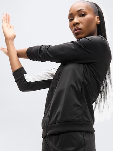 PUMA Tracksuit in Black