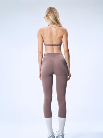 GOD SAVE QUEENS Slimfit Leggings 'Second Skin Studio High-Waisted Legging' in Bruin
