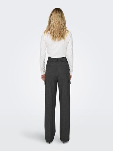 Regular Pantalon cargo 'ENYA' ONLY en gris