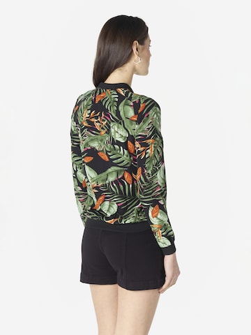 KOROSHI Between-Season Jacket in Black