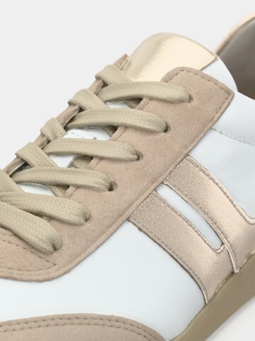 GABOR Sneaker in Beige