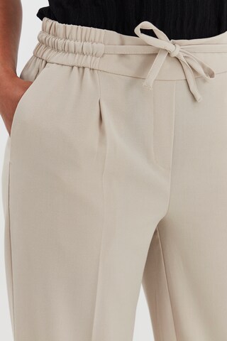 Loosefit Pantalon à plis b.young en beige