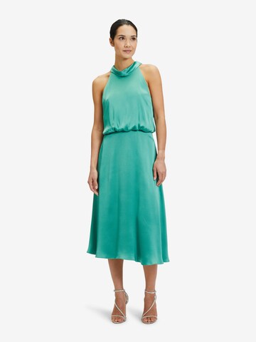 Robe de cocktail Vera Mont en vert : devant