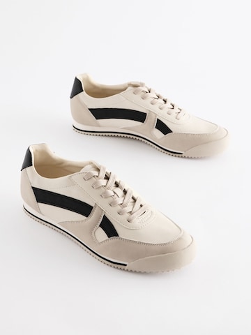 Sneaker bassa di Next in beige