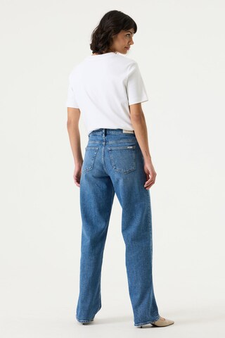 GARCIA Loosefit Jeans i blå: baksida