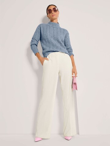 MADELEINE Sweater in Blue