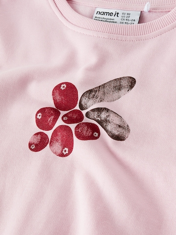 NAME IT Sweatshirt 'NMFSISSY' i pink