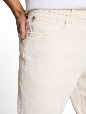 Regular Jean 'Josh' TOM TAILOR en blanc