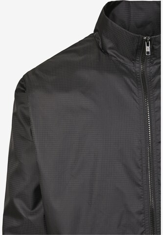 Urban Classics Between-season jacket in Black