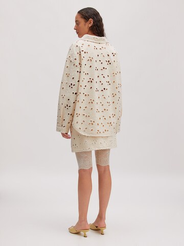 Camicia da donna 'Anisha' di EDITED in beige