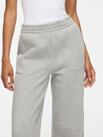 Wide leg Pantaloni 'VIVera' di VILA in grigio
