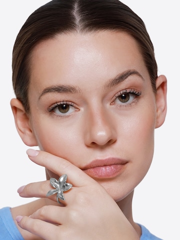 Bague Heideman en argent : devant