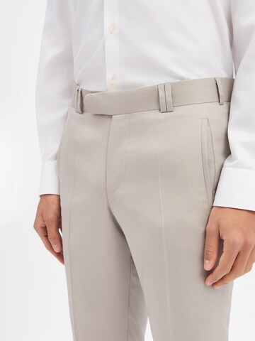 TZIACCO Slim fit Pleated Pants in Beige