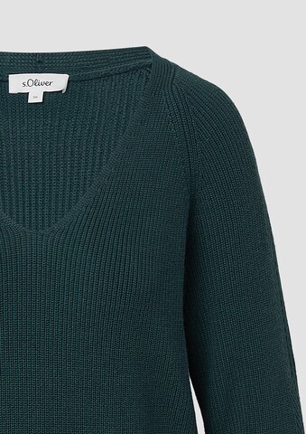 s.Oliver Sweater in Green