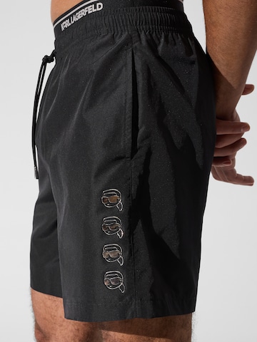 Karl Lagerfeld Uimahousut värissä musta