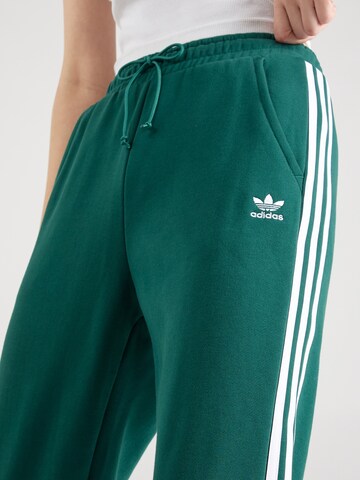 Tapered Pantaloni 'Adicolor Classics' de la ADIDAS ORIGINALS pe verde