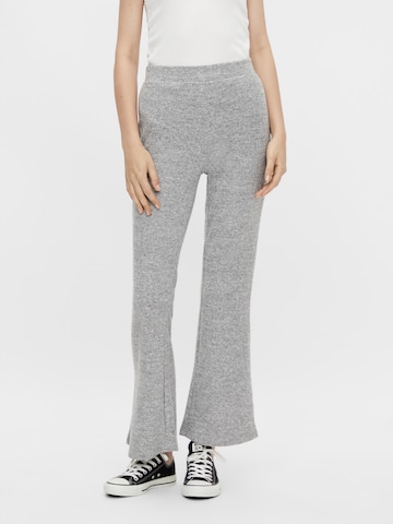PIECES Flared Pants 'Pam' in Grey: front
