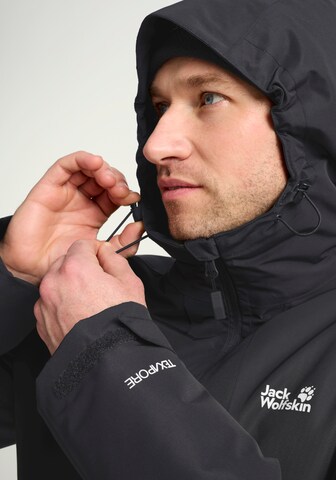 JACK WOLFSKIN Winter Jacket in Black