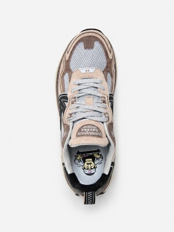Kaotiko Sneakers laag 'Vancouver Tech' in Bruin