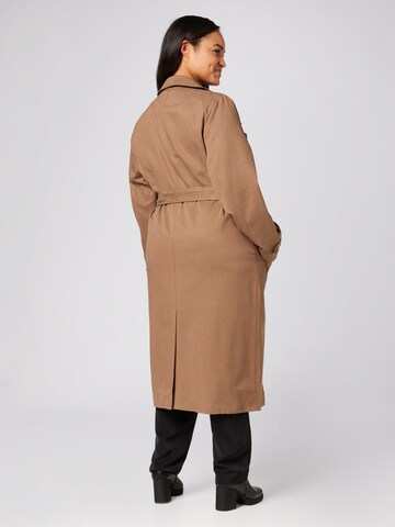 Cappotto di mezza stagione di Guido Maria Kretschmer Curvy in beige