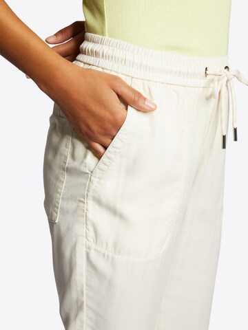 Loosefit Pantaloni di Rich & Royal in bianco