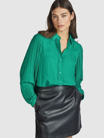 MARC AUREL Blouse in Green: front