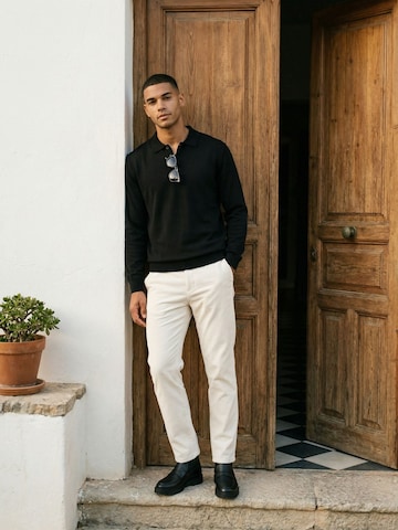 Regular Pantalon 'A111' Tazzio en blanc