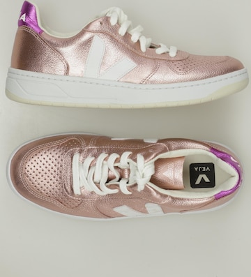 Veja Sneakers & Trainers in 38 in Pink: front