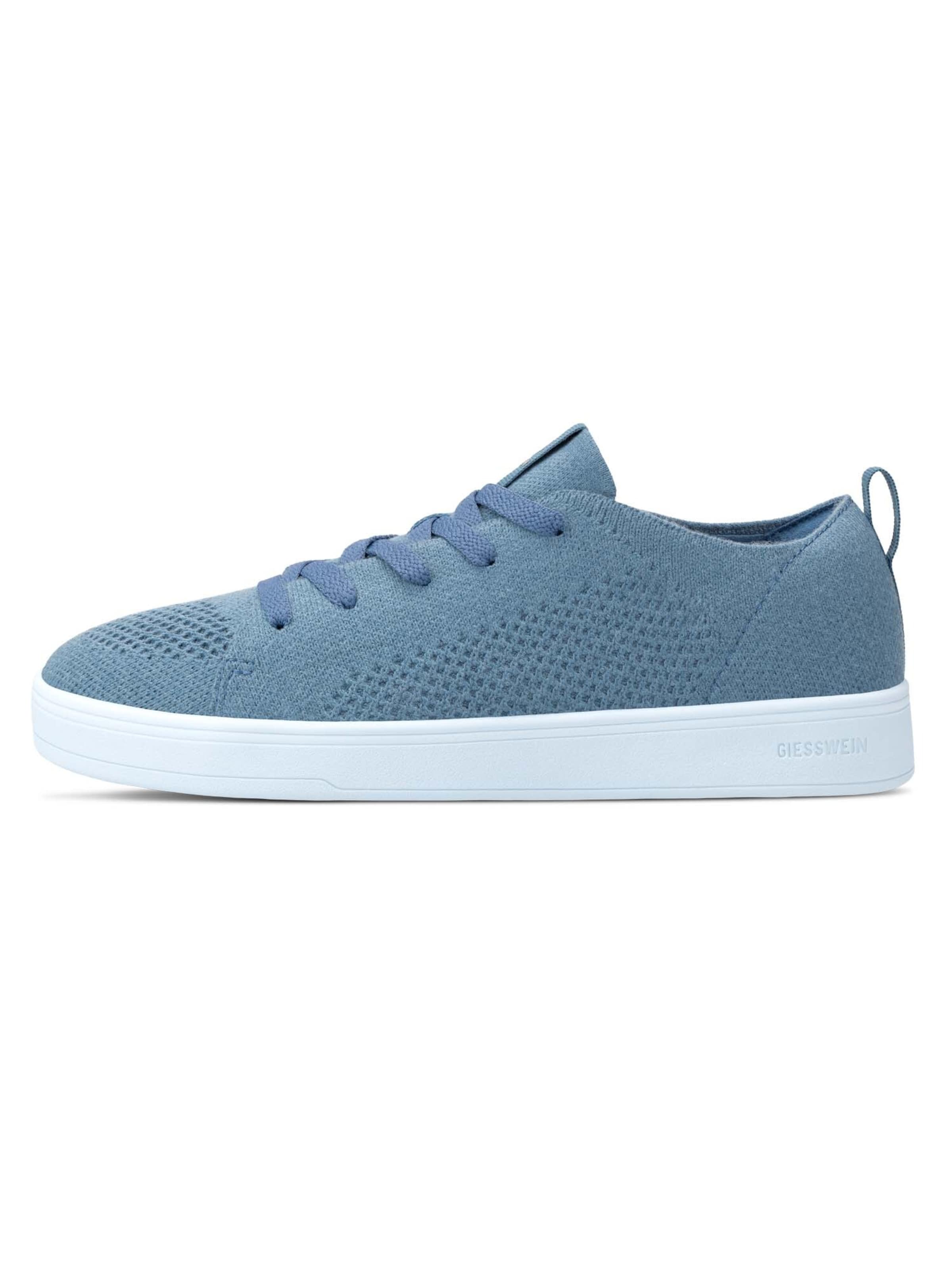 Baskets basses GIESSWEIN en bleu