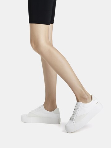 Bershka Sneaker in Weiß: predná strana