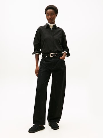 TOMMY HILFIGER Plätu, värv must