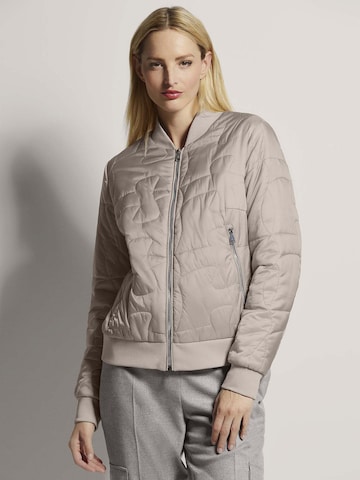 MADELEINE Jacke in Braun: Vorderseite
