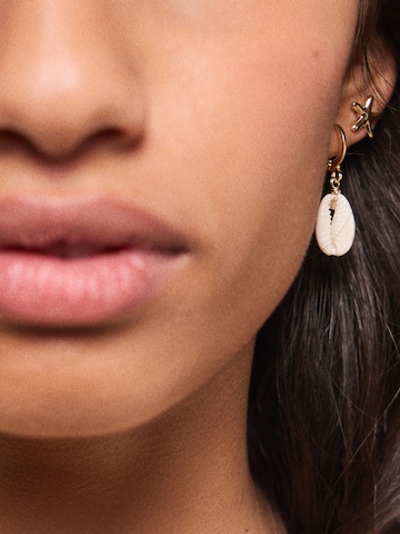 Orecchini di Bershka in oro: frontale