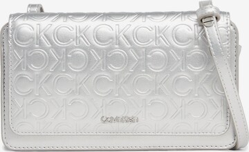 Calvin Klein Crossbody Bag in Silver: front