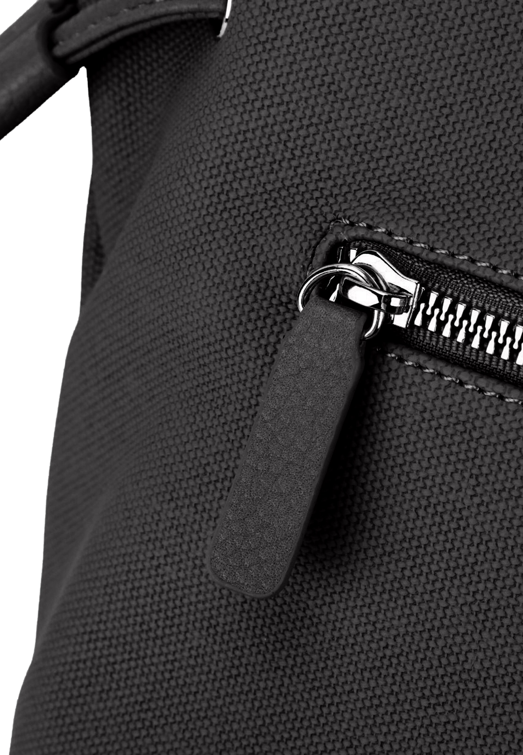 GERRY WEBER Handtasche 'Be Different' in Schwarz