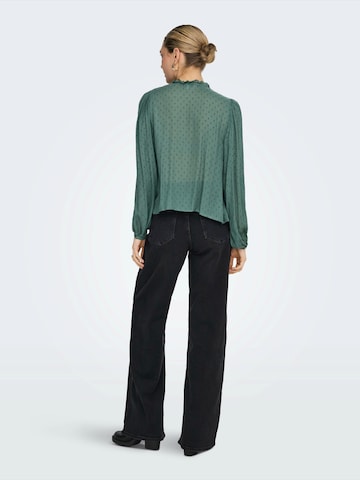 ONLY Μπλούζα 'ONLGEZA' σε πράσινο