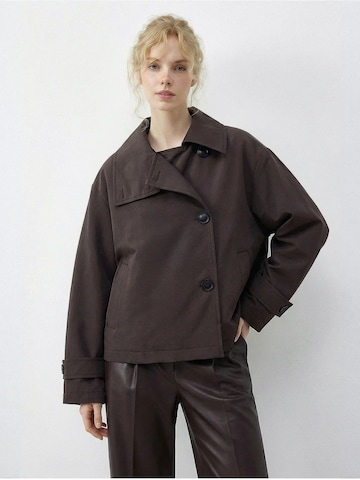 Bianco Lucci Between-seasons coat in Brown