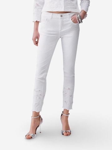Skinny Jeans 'B.UP IDEAL REG.W. WA6260 T367A' di Liu Jo in bianco: frontale