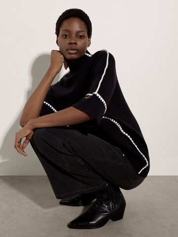 Pullover ' Fledermauspullover ' di Apricot in nero