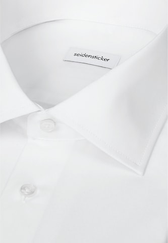 Coupe regular Chemise business SEIDENSTICKER en blanc