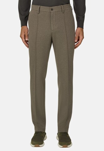 Boggi Milano Regular Chino in Bruin: voorkant