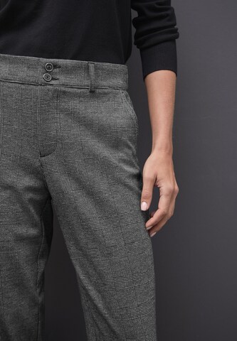 STREET ONE Tapered Pants in Grey