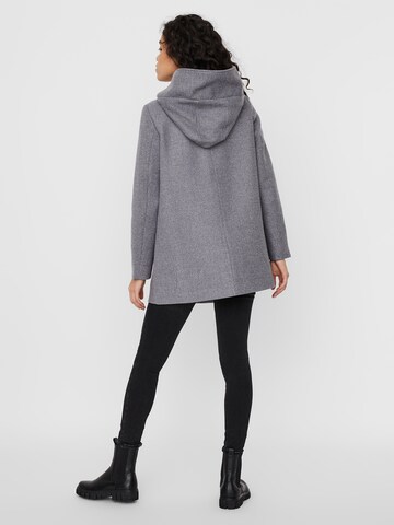 VERO MODA Jacke 'SUNNY' in Grau