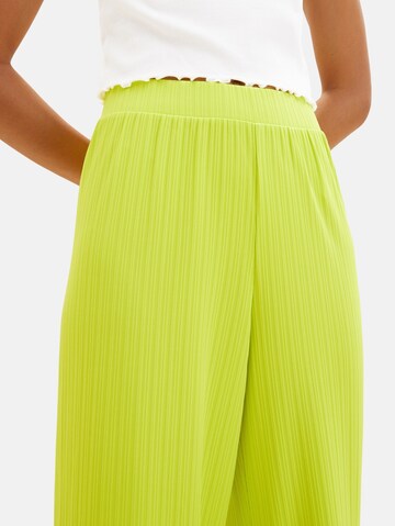 TOM TAILOR DENIM Wide leg Trousers in Green